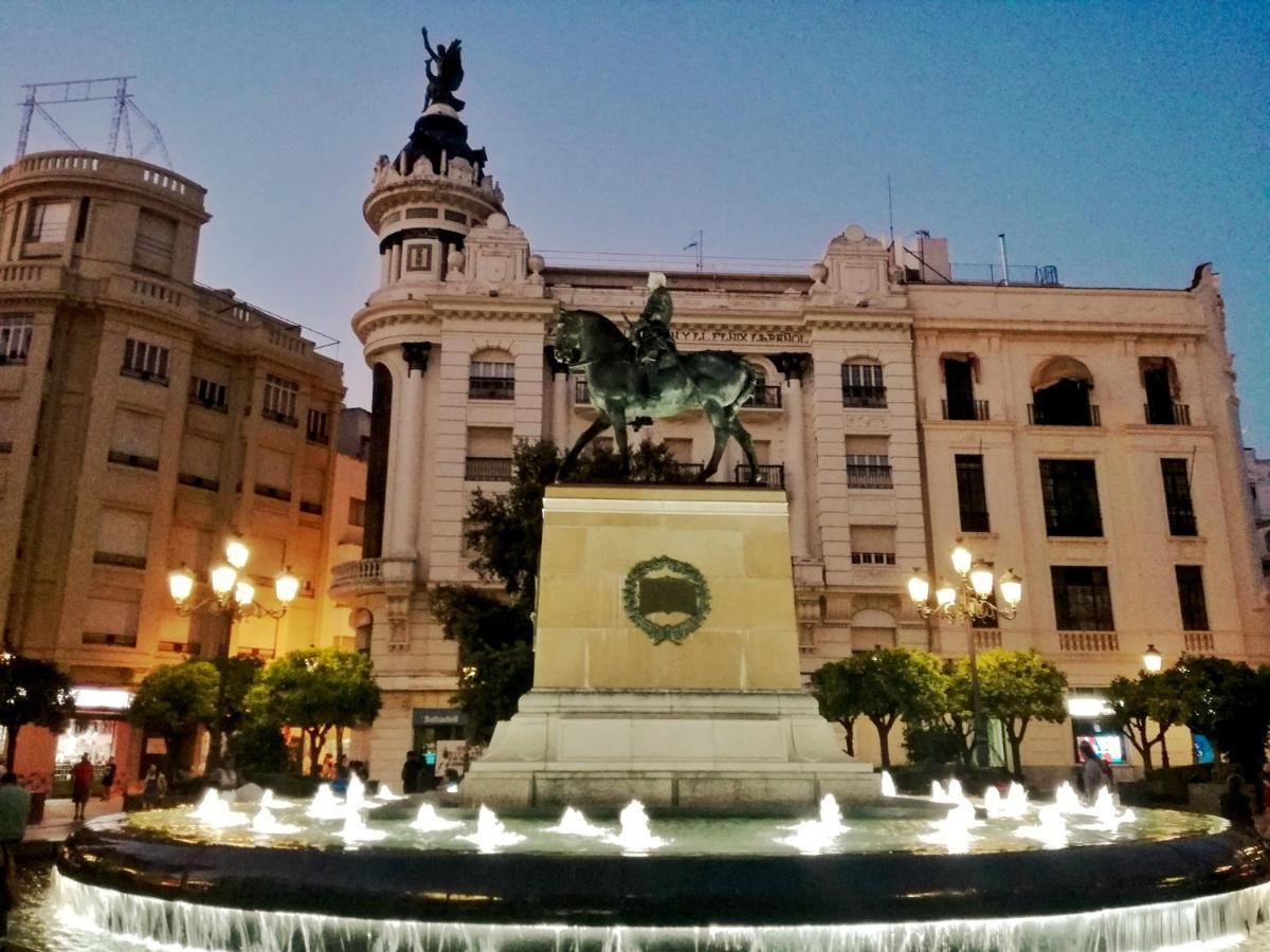Apartamento El Duque - Plaza De Las Tendillas Cordoba Luaran gambar